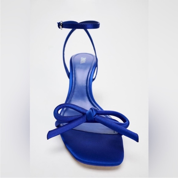 NWT. Zara Blue Stiletto Heeled Sandals with Bow. Size 8. - Picture 5 of 8